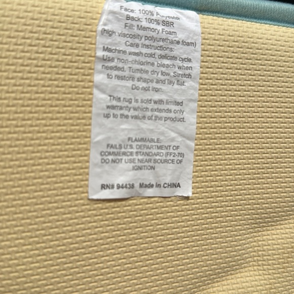 Bathroom set, shower curtain, 2 rugs 58” x 18 - 20 x 35 - Picture 7 of 7